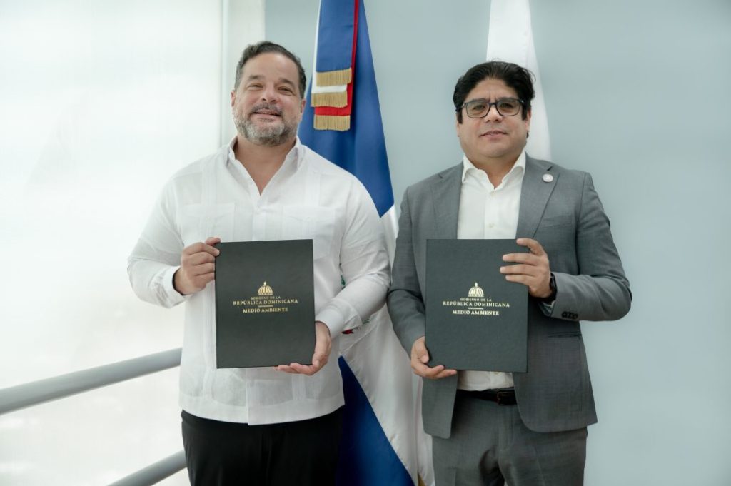 Medio Ambiente y la FAO firman proyecto clave para fortalecer la resiliencia climática en RD